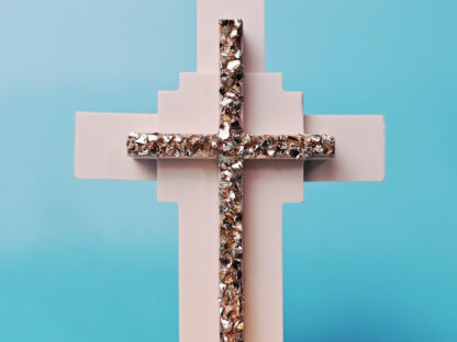 Kreuz-Teelichthalter zu christlichen Anlässen